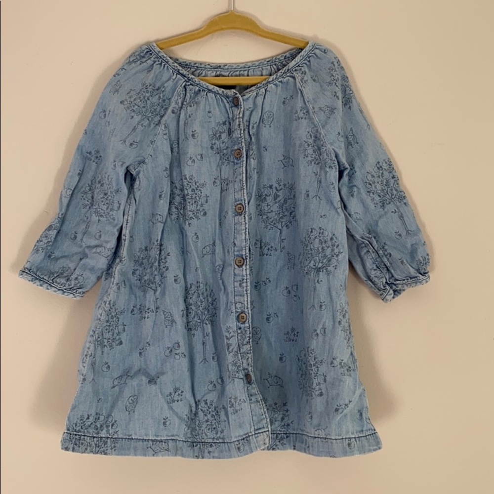 Adorable chambray shirt dress